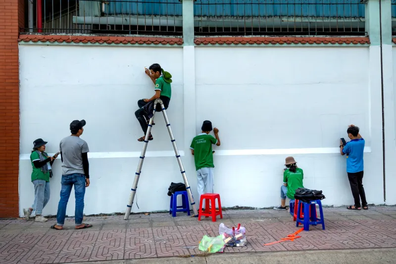 Paint the Town Real: How Grassroots Muralists Are Turning Blank Walls Into Neighborhood Legends